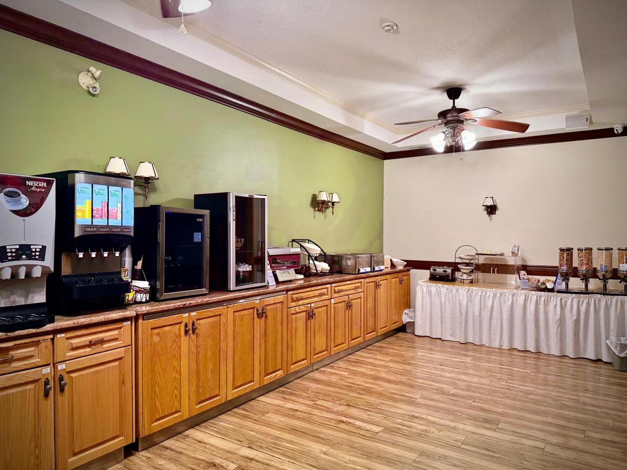 Surestay Plus Hotel By Best Western Kincardine Exterior foto