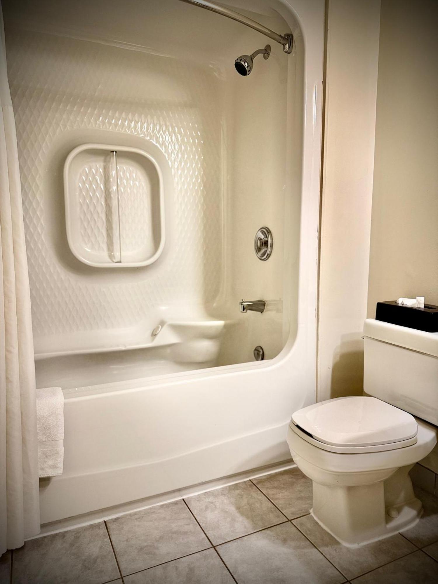 Surestay Plus Hotel By Best Western Kincardine Exterior foto